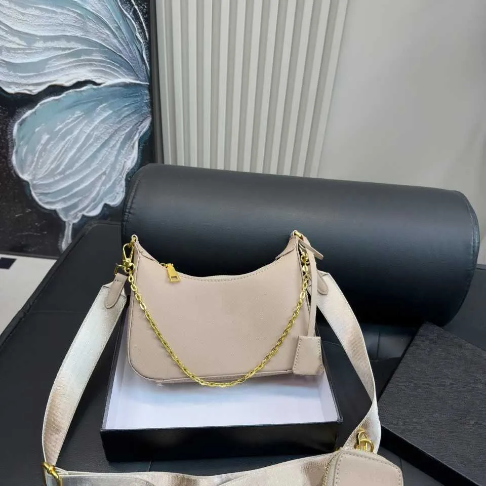TRES One Shoulder Bag Horn Toggle y2k Designer Bag Two In One 