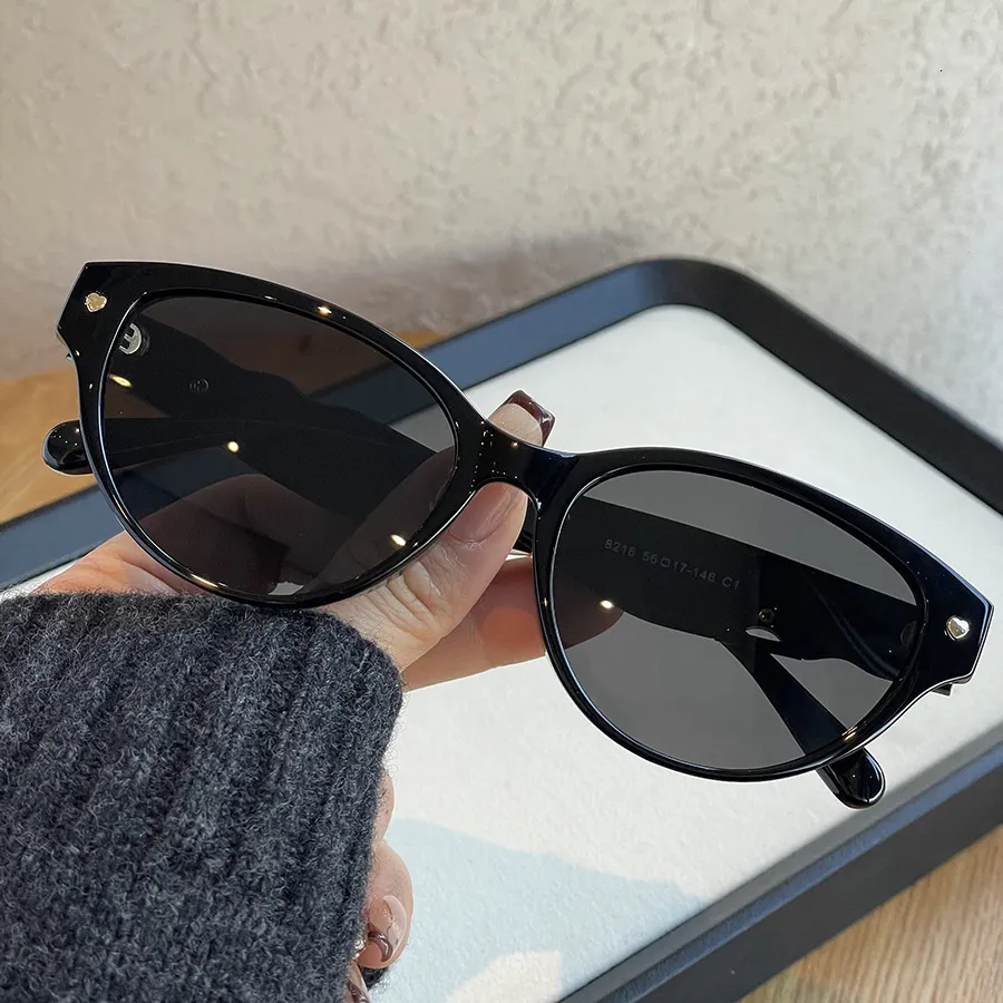 Retro Oval Cat Eye Polarized Sunglasses For Men And... From  display picture 3