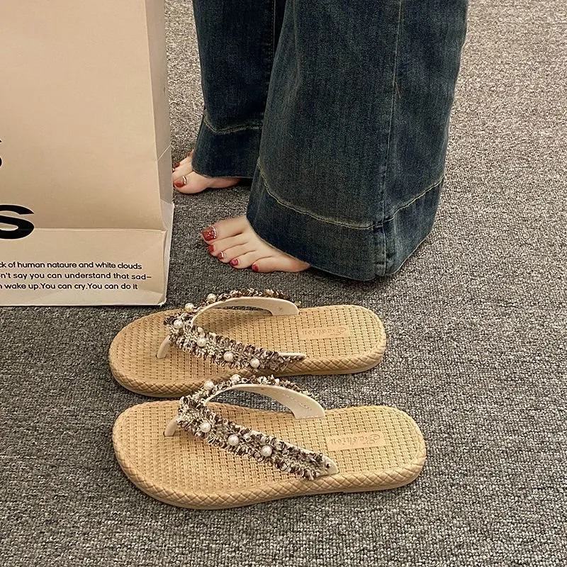 Hot Air Beach Slippers 2026 New Summer Flip Flops Fashionable Thick Soled Holiday Non Slip Clip On Shoes_voghion.com
