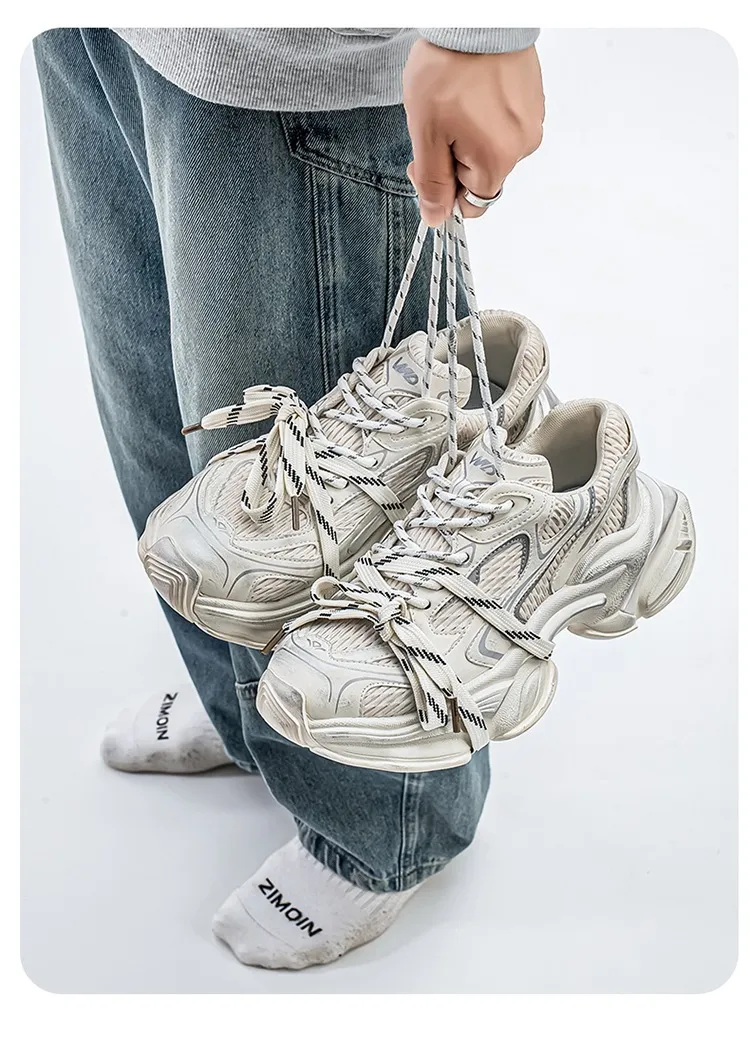 Men's Black Chunky Mesh Running Shoes With Reflective Details_voghion.com