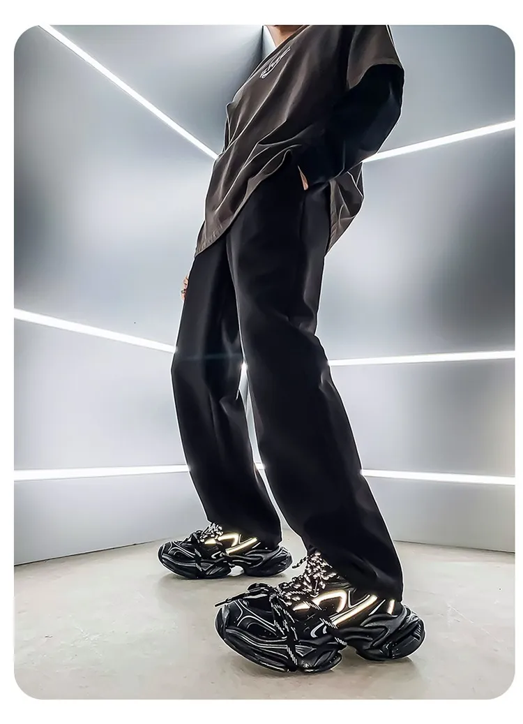 Men's Black Chunky Mesh Running Shoes With Reflective Details_voghion.com