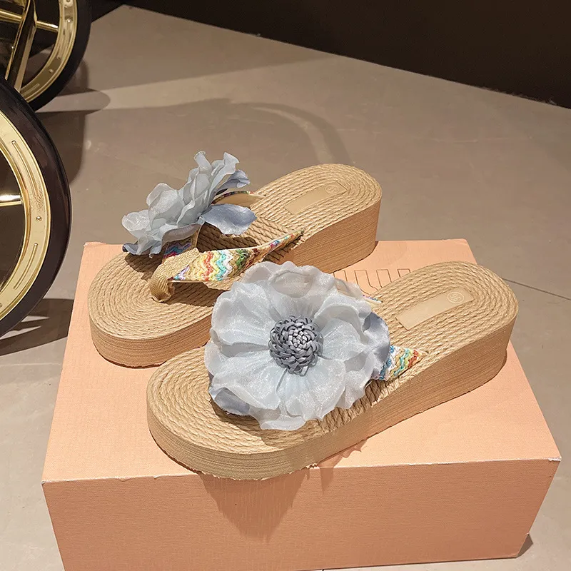 Free Shipp 2026 Flower Summer Slippers Fashionable Thick Soled Flip Flops Beach Shoes Anti Slip Vacation Ethnic_voghion.com