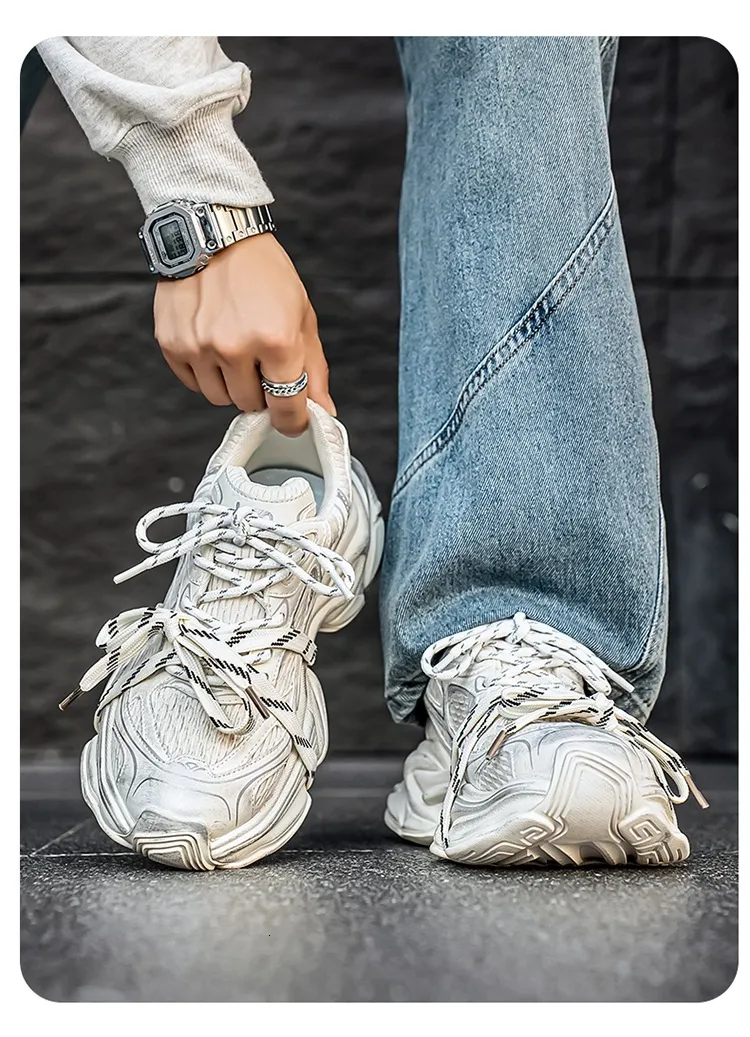 Men's Black Chunky Mesh Running Shoes With Reflective Details_voghion.com
