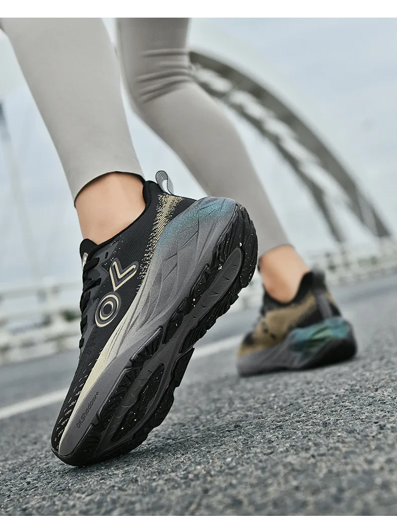 Black Chunky Mesh Dad Sneakers With Reflective Accents For All_voghion.com