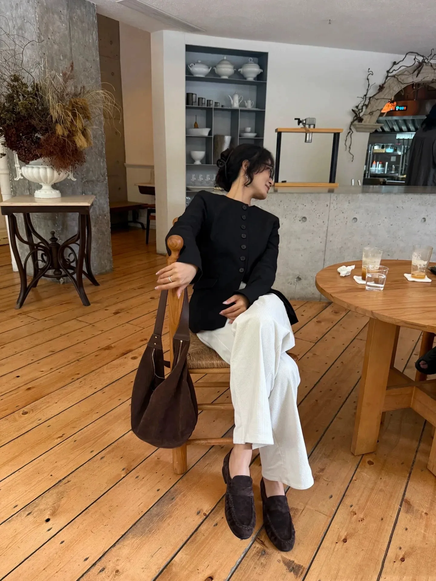Fashionable Women Black Croc Embossed Leather Penny Loafers_vogvips.com