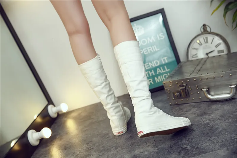 Botas altas de lona preta para mulher com absorção de choque_voghion.com