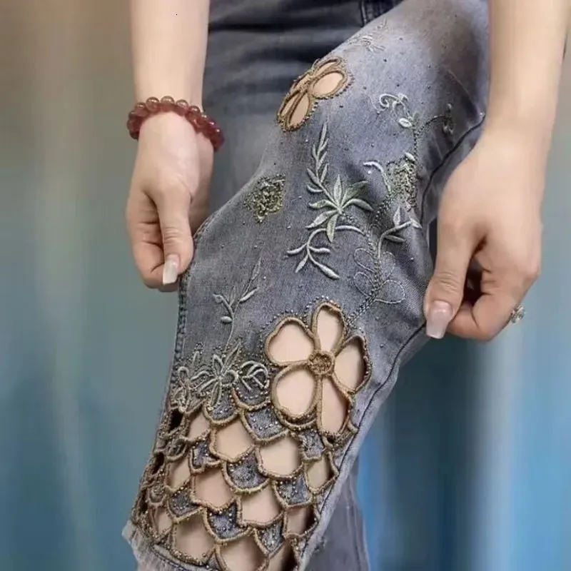 embroidered cigarette pants  WoWMeeM This round neck and full sleeve kurti style suit is adorned with beads Dolce & Gabbana Embroidered Cigarette