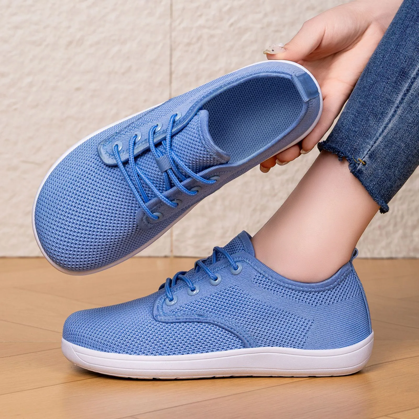 Womens All Black Breathable Mesh Casual Shoes Lightweight Non Slip Lace Up Flat Sneakers For Work And Daily Wear_vogvips.com