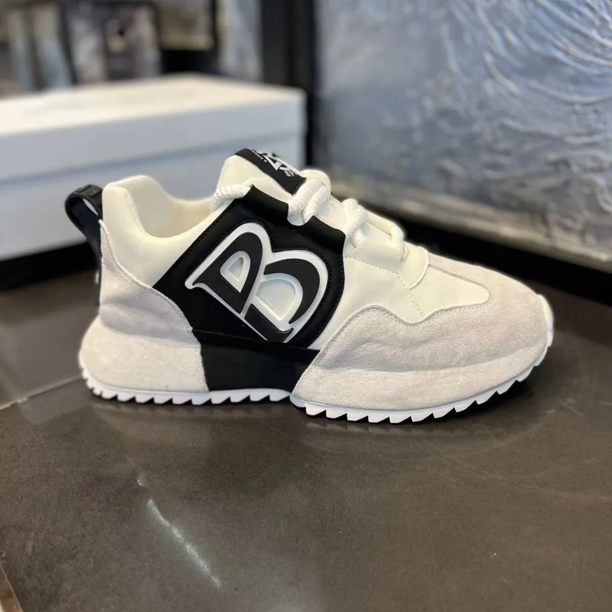 Mens Black White Color Block Casual Sneakers Suede And Leather Combination_voghion.com