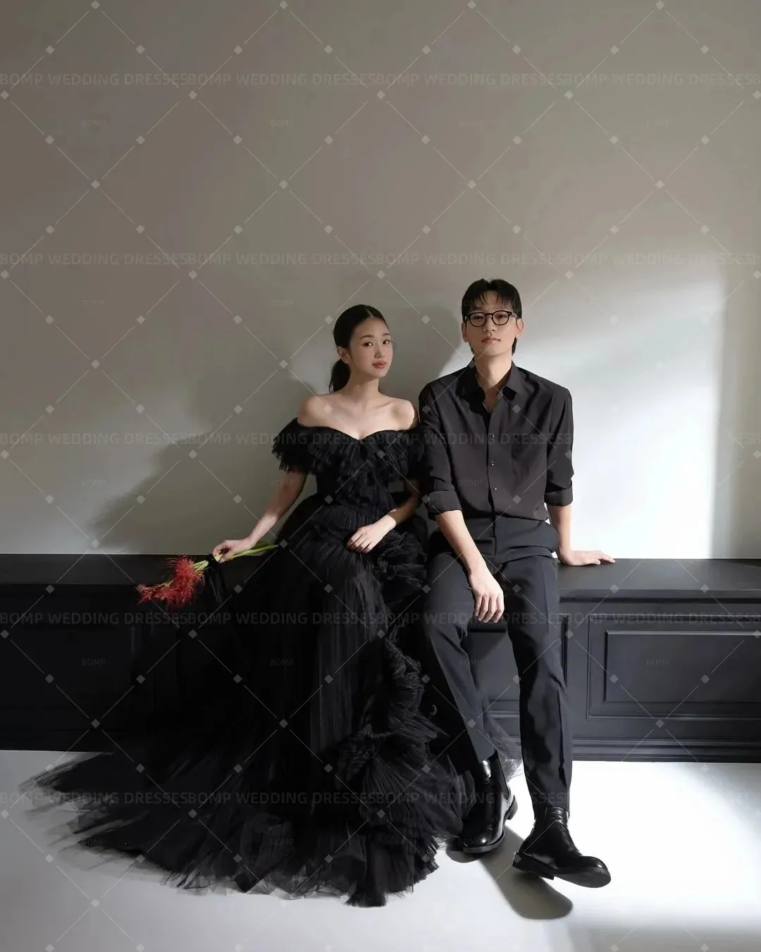Elegant Black Korean Evening Dress, Off-the-Shoulder A-Line Tulle Gown for Wedding Party