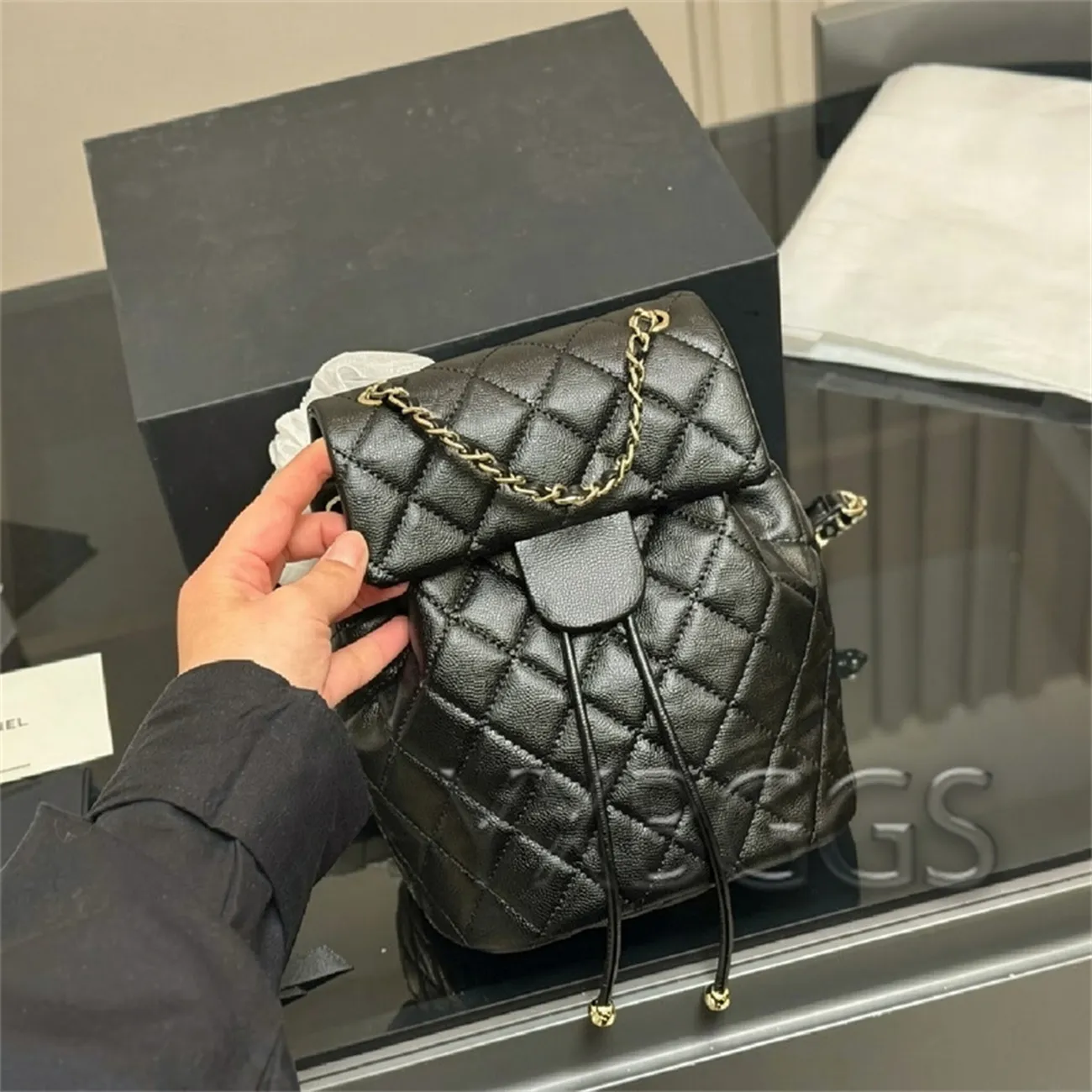 best cheap leather backpack Zurich | Free Shipping Manufacturer: Akona Size:PCH-TRS-561MH Grain Leather RARE '90s Quilted Duma