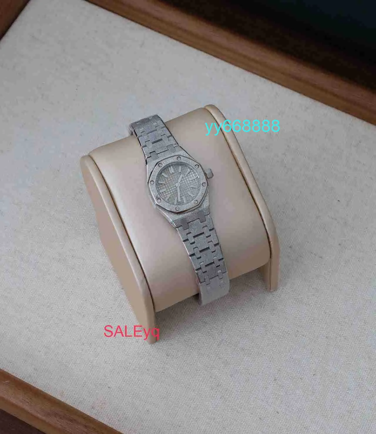 Women\'s Silver Octagon Quartz Watch - Silver Mini Octagon Silver | Rosefield Official – Rosefield Women main image 3