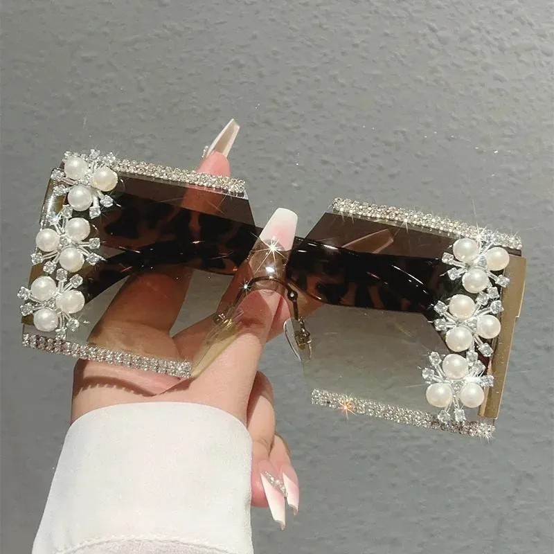Diamond  Sunglasses Vintage Oversized Rimless Amazon.com: Woman Rimless Diamond Sunglasses,Polygonal  main image 3