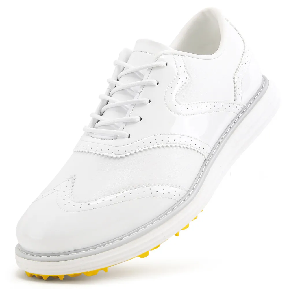 Mens Wingtip Shoes Non Slip Spikeless Outsole Patent Leather Patchwork Design For Golf Course And Casual Wear_voghion.com