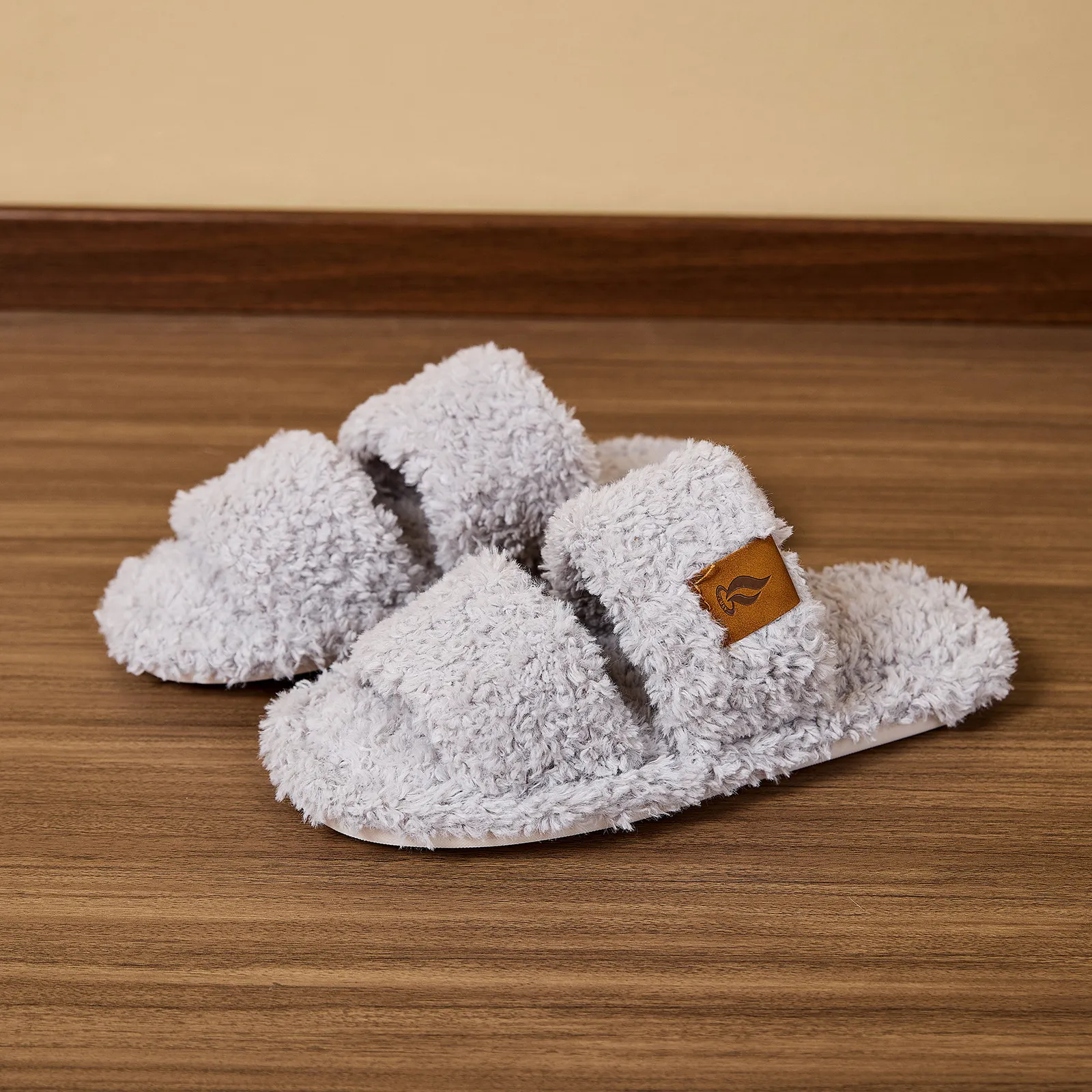 Womens Fashion Fuzzy Slippers Classic Two Strap Design Soft Padded Insole For Daily Wear And Casual Lounging_voghion.com