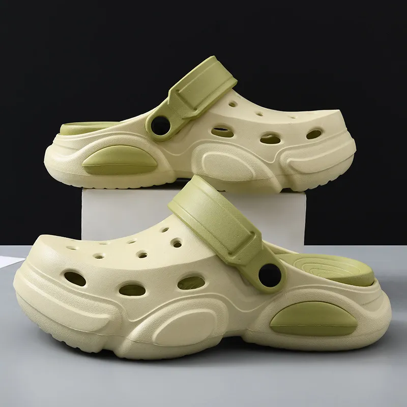 Zoccoli unisex con plateau, design classico traforato e soletta imbottita morbida, ideali per l'uso quotidiano e le uscite casual._voghion.com