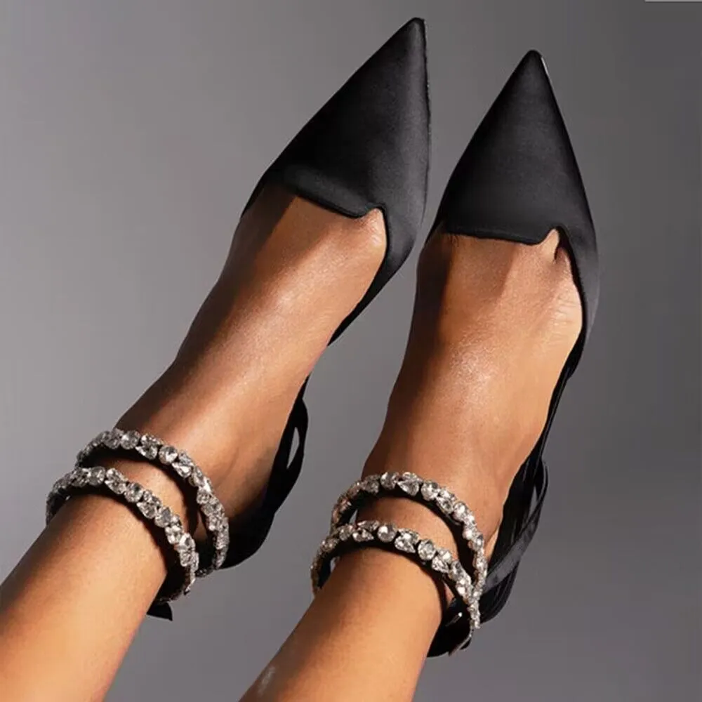 Mules basse con cristalli da donna a punta con cinturino caviglia_voghion.com