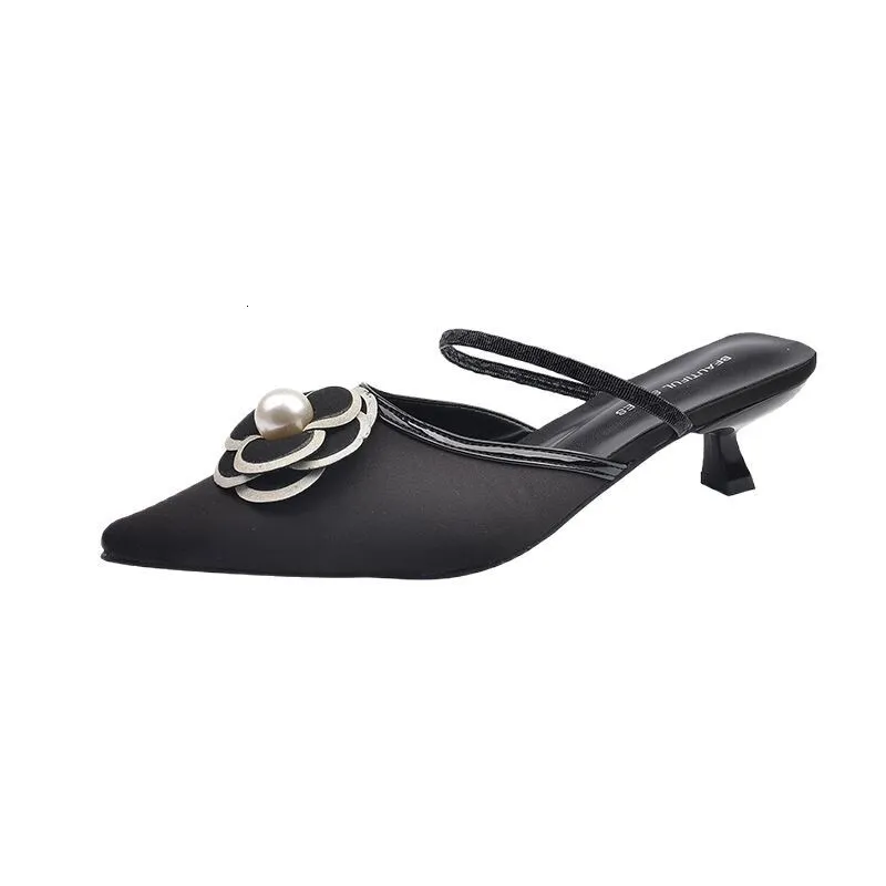 Mules da donna alla moda con accenti di perle, design a punta con tacco basso, soletta imbottita morbida per il tragitto quotidiano e per un look elegante._voghion.com