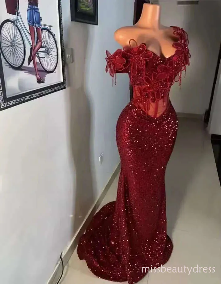 dark red and gold prom dresses 2019 Dark Red Mermaid tight Red prom dresses with Gold Lace Applique and Long Sleeves for Evening Parties and Weddings in Dubai and Black