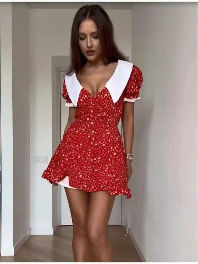 red a line mini dress casual REMY RED A-LINE ROUND NECK ORGANDY MINI DRESS Product Description Red Loose Fit A Line