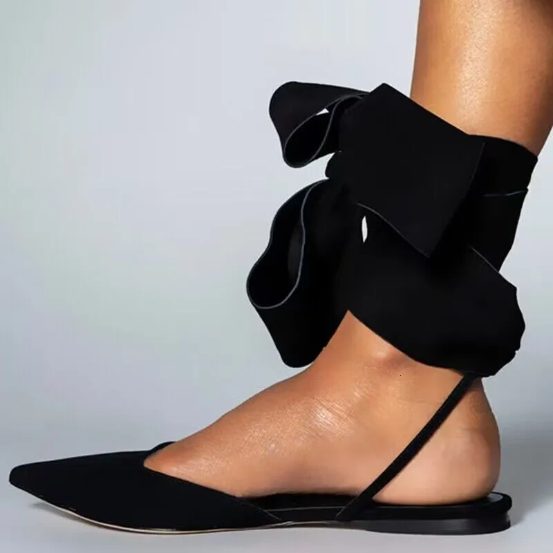 Mules basse con cristalli da donna a punta con cinturino caviglia_voghion.com