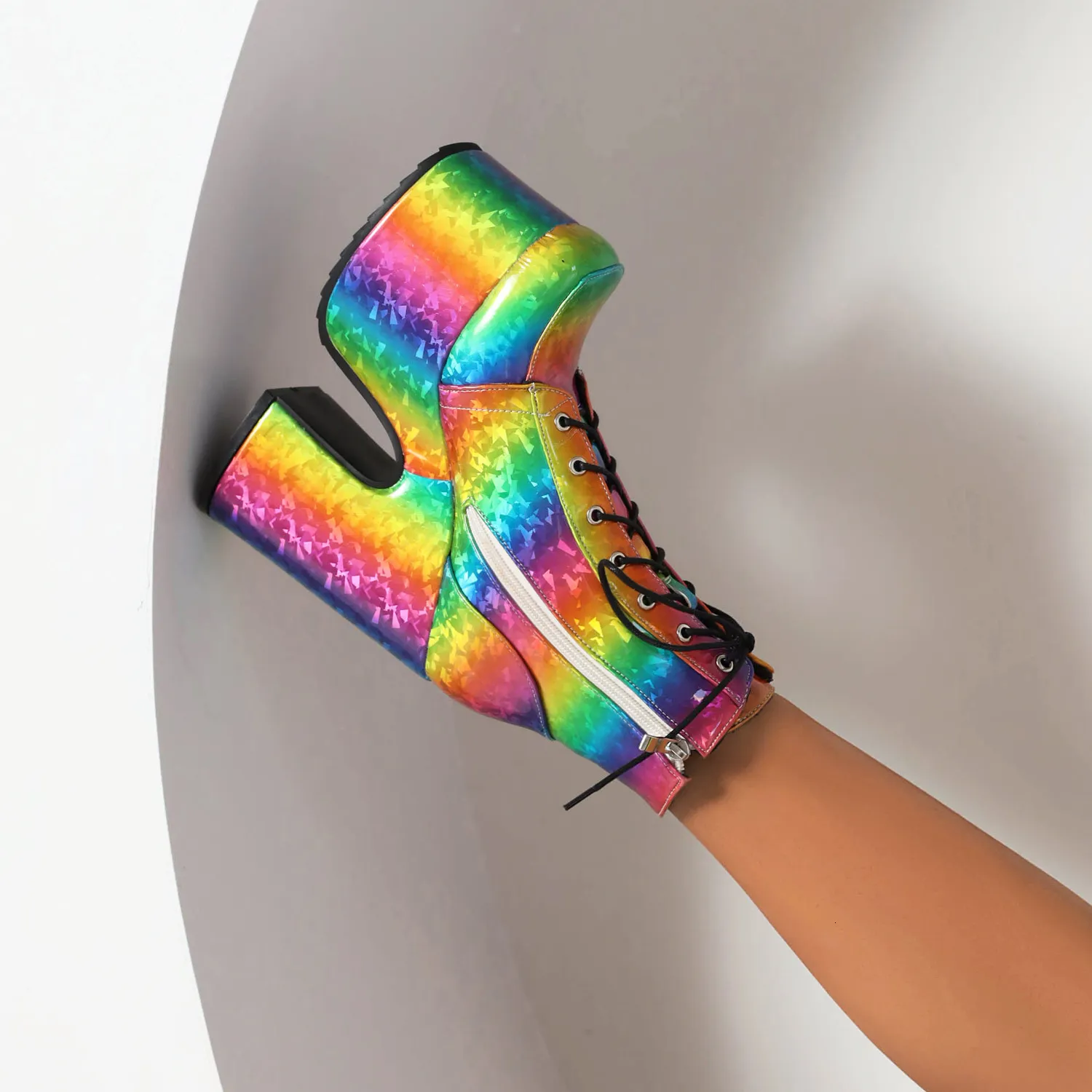 Botas femininas de cano curto com plataforma holográfica arco-íris, cadarço, zíper lateral, salto bloco grosso, perfeitas para festas e festivais._voghion.com