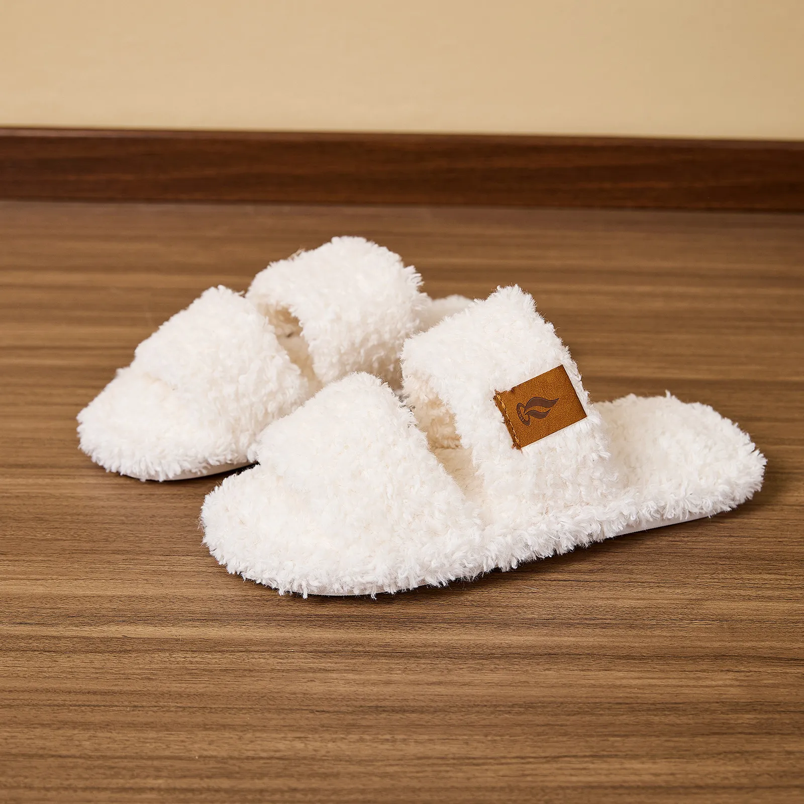 Womens Fashion Fuzzy Slippers Classic Two Strap Design Soft Padded Insole For Daily Wear And Casual Lounging_voghion.com