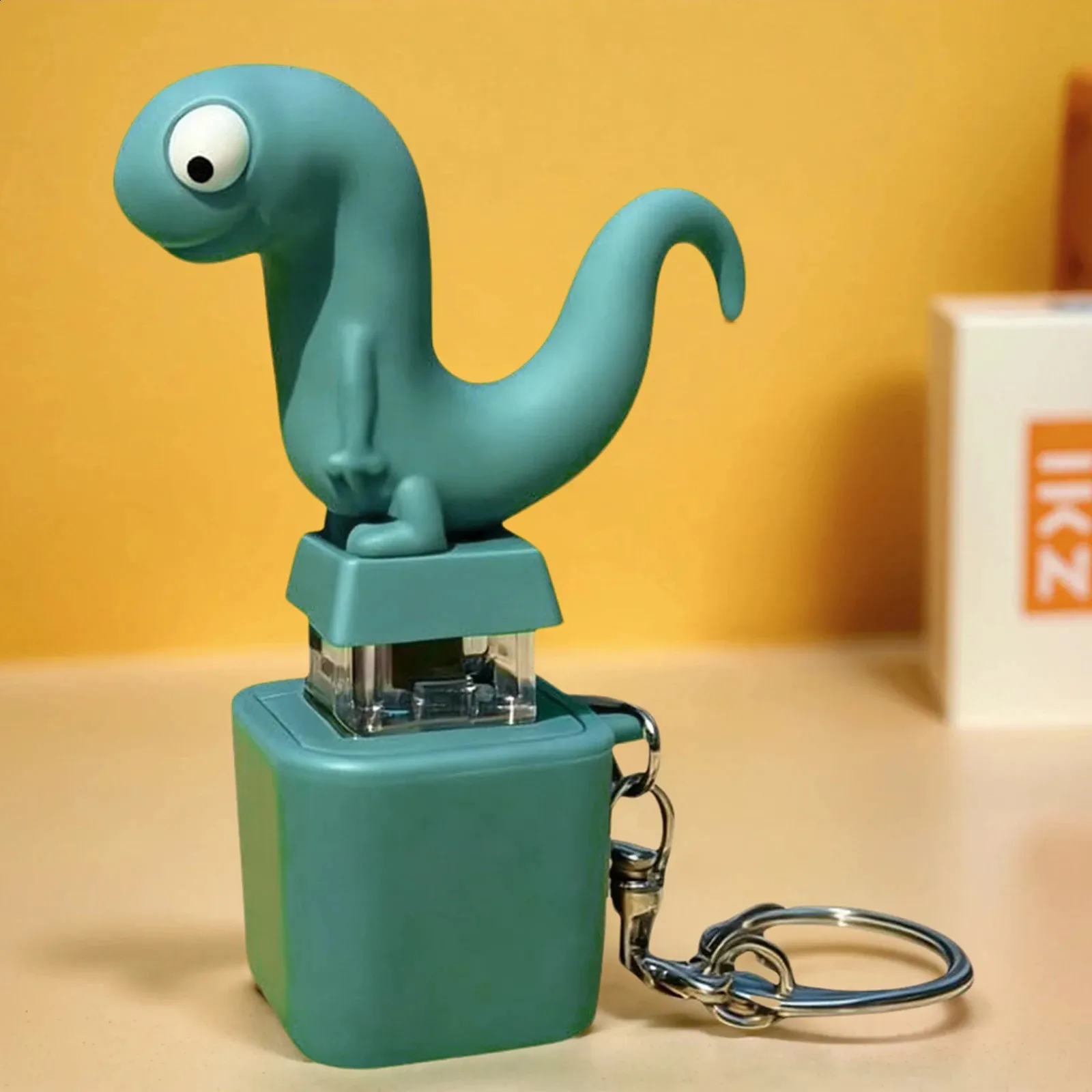 Lizard Keychain Sound,Lizard Button Keychain,Fun Rechargeable Light Up Fidget ET