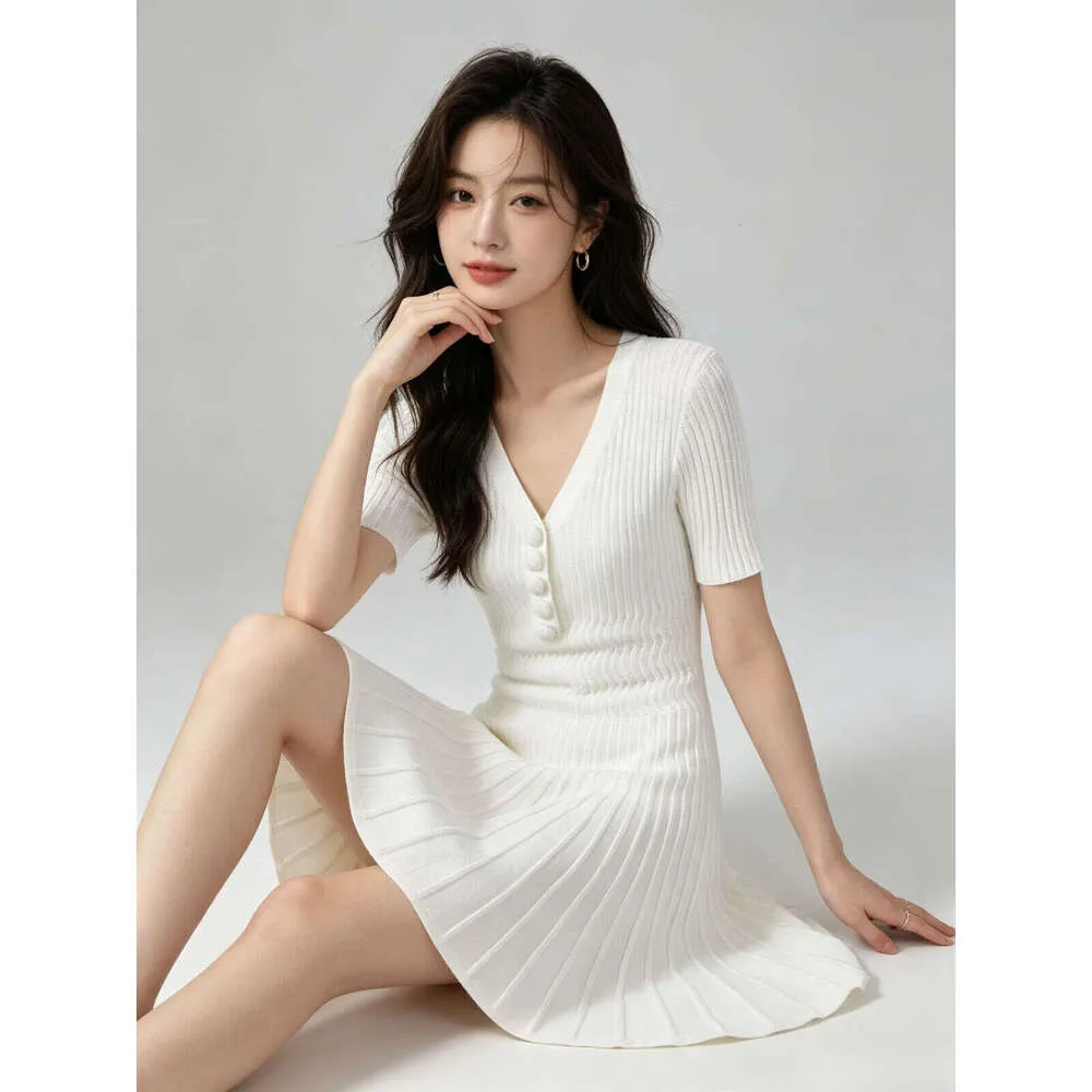 black and white cotton maxi dress Womens Black&White Long Sleeve Crewneck Long Dress Color Block Flowy Aline Dress with Large Hemlines (US, Alpha, Small, Regular, Regular, Black/Apricot) at Amazon Women's Clothing store Select Suit Size:EU48/US38 CA_30-50 Women's Floral Button Down Stephs measurements