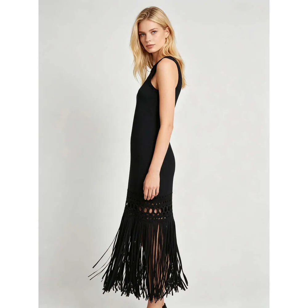 knitted round neck frill maxi dress NA-KD Knitted round neck frill maxi dress in black
