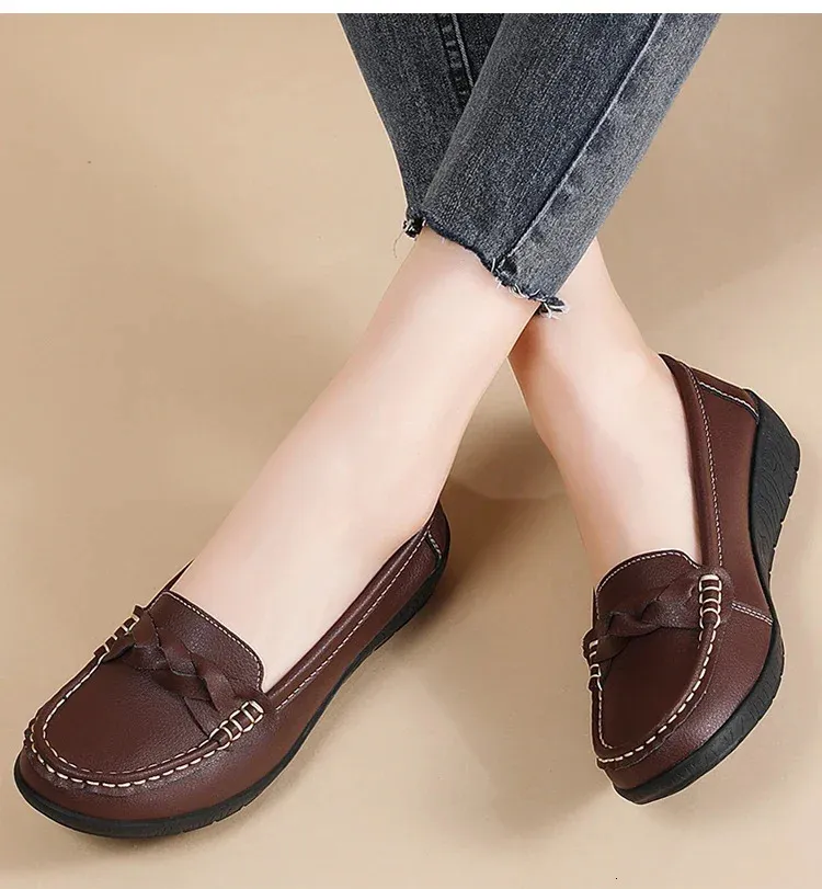 Mocasines comodos de mujer en piel zapatos planos blancos_voghion.com