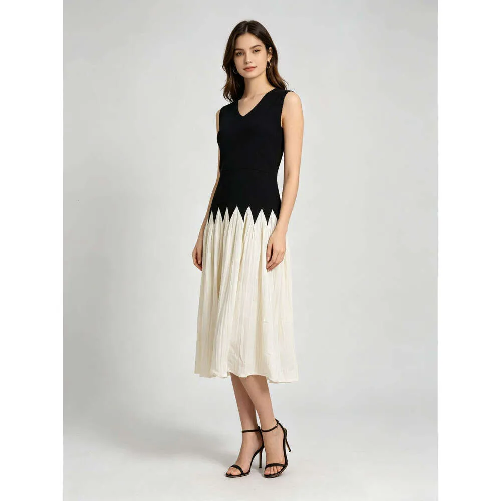 black and white colour block dress + Color  The Sydney Collection Tropical Holiday Reiss Atelier Colour-Block Maxi Dress