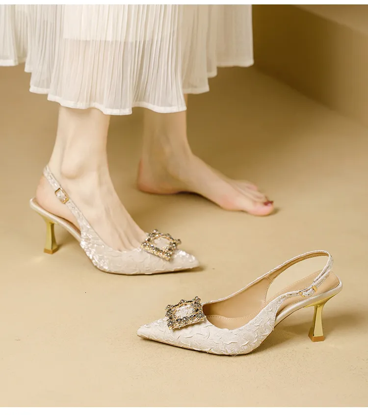 Women's Pointed Toe Crystal Buckle Slingback Heels Wedding Shoes_voghion.com