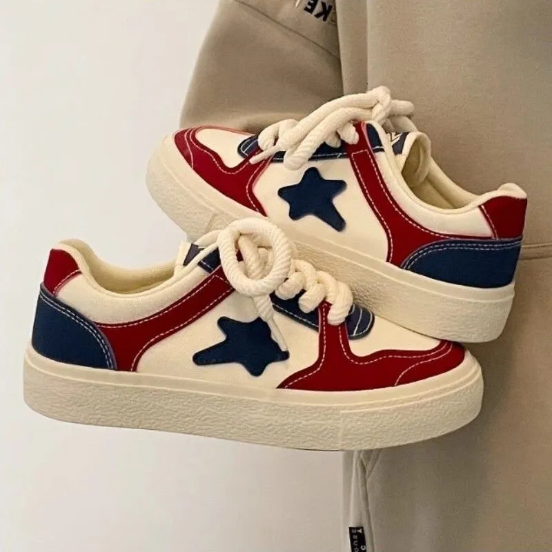 Womens Low Top Casual Sneakers With Star Patch And Thick Rope Laces_voghion.com