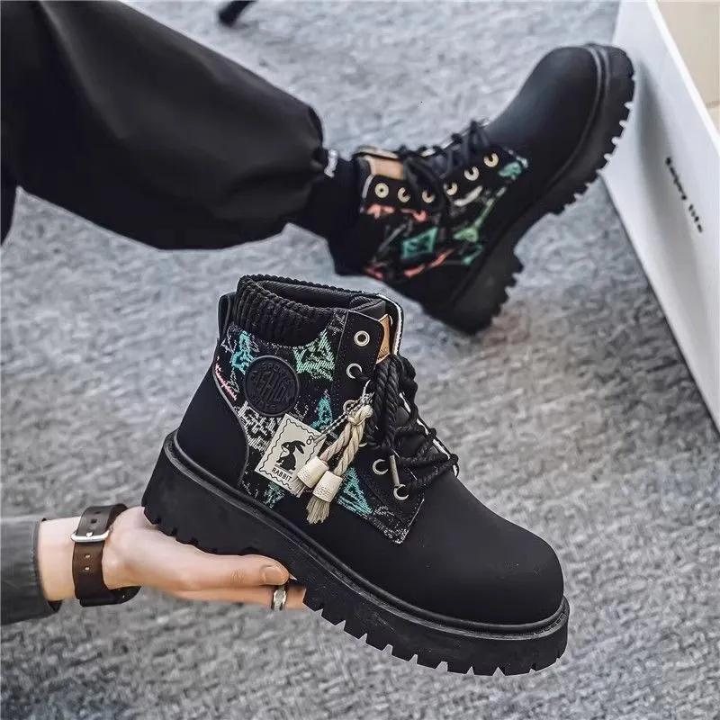 Bottes de combat noires à plateforme pour homme avec broderies colorées et pompons, tenue de tous les jours_voghion.com