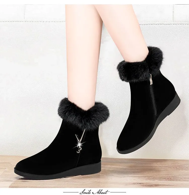 Bottes d'hiver pour femme fourrées et strassées en daim plat_voghion.com