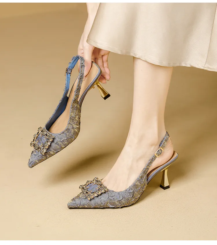 Women's Pointed Toe Crystal Buckle Slingback Heels Wedding Shoes_voghion.com