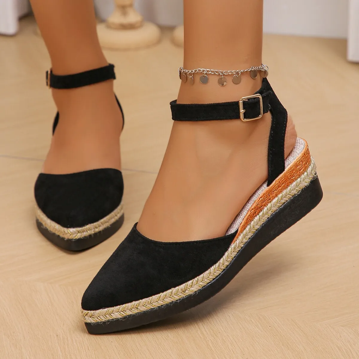 Womens Espadrille Wedge Sandals With Ankle Strap And Pointed Toe Suede Upper Daily Outfit_voghion.com