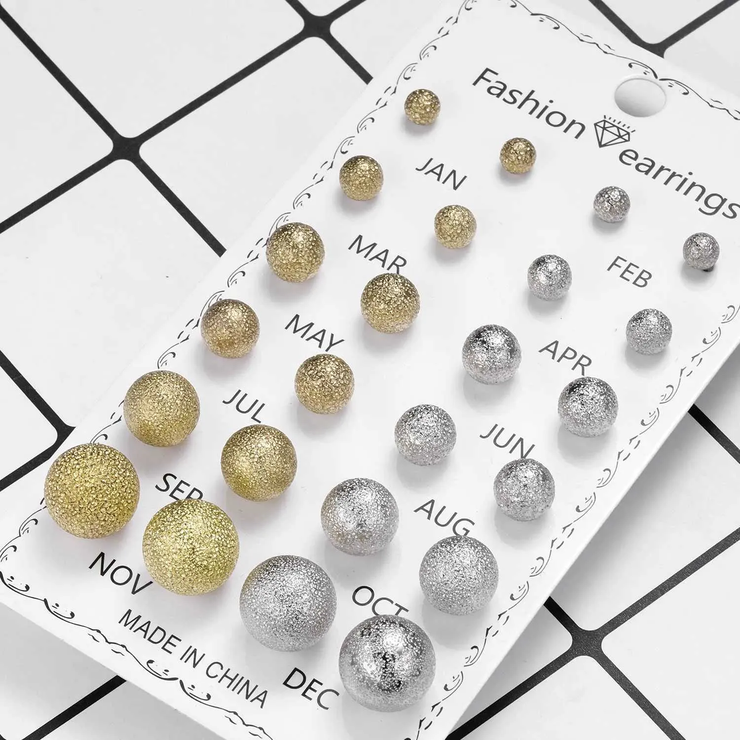 Set di 12 paia di orecchini a perno rotondi in cristallo per donna, con fiori, fiocco e sfera satinata, kit di gioielli per piercing._voghion.com
