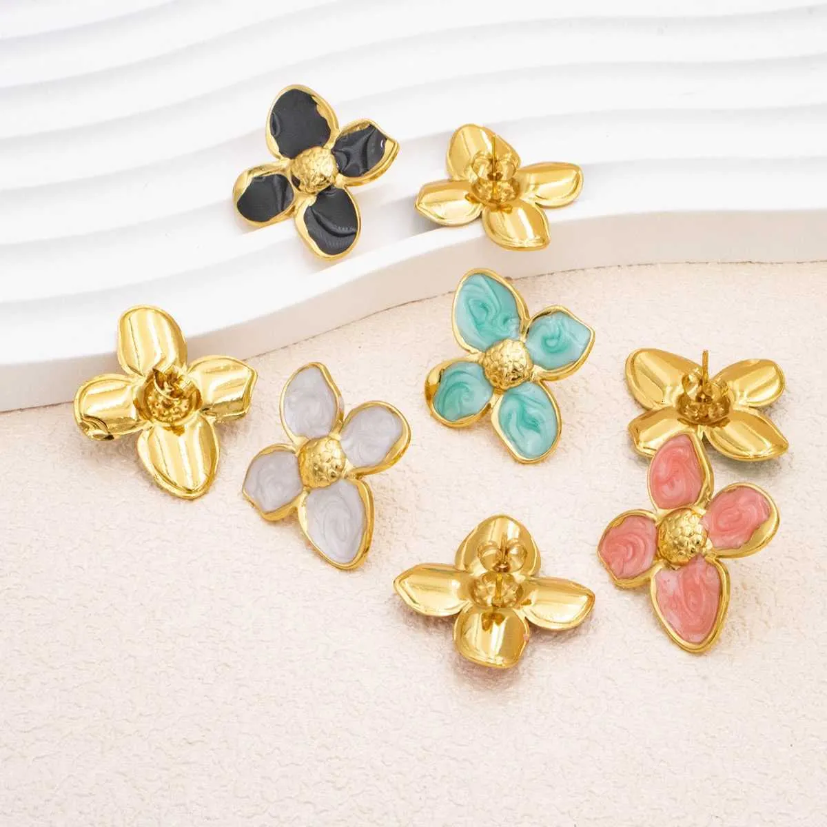 2025 New Hypoallergenic Floral Stainless Steel Stud Earrings Boho Design Everyday Light Luxury Jewelry Gift For_voghion.com