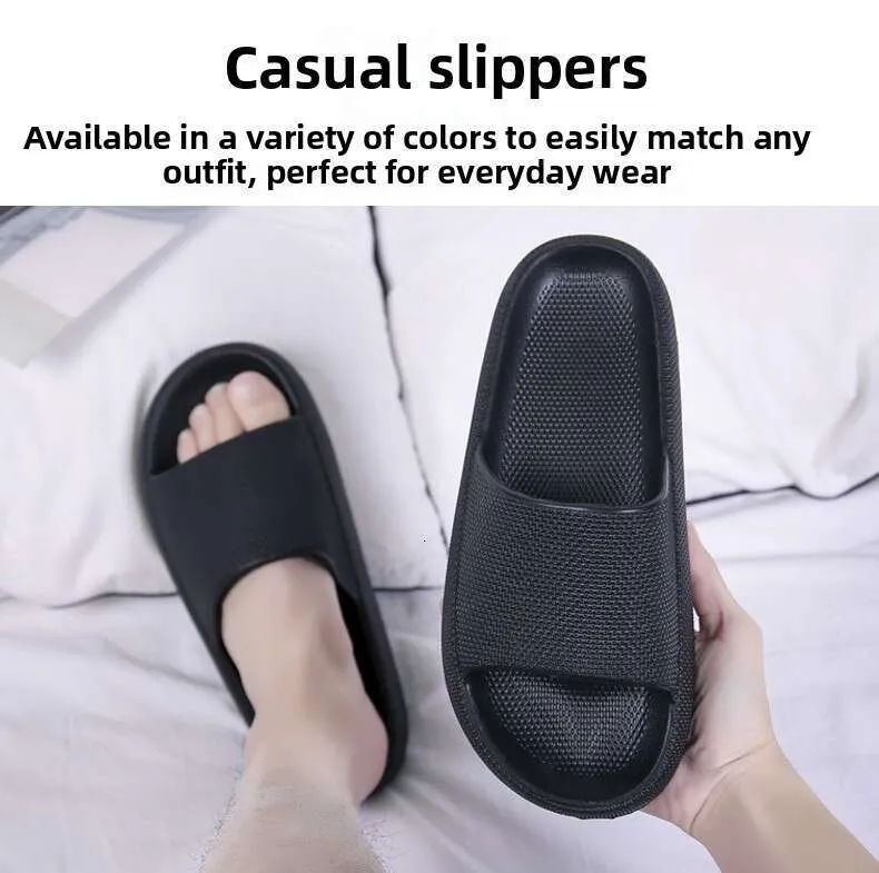 Eleganti scarpe casual di ispirazione moderna, caratterizzate da un mix di tessuti: lacci elastici di supporto e soletta morbida e imbottita._voghion.com