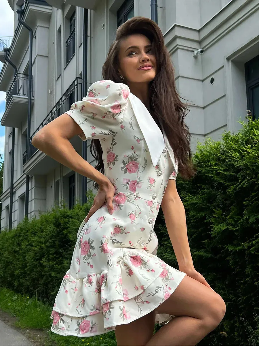 Lightweight V-Neck Bubble Sleeve Chiffon Dress for Women, Sweet Slim Fit, Spring and Summer Casual, Commuting and Vacation Leisure Wear