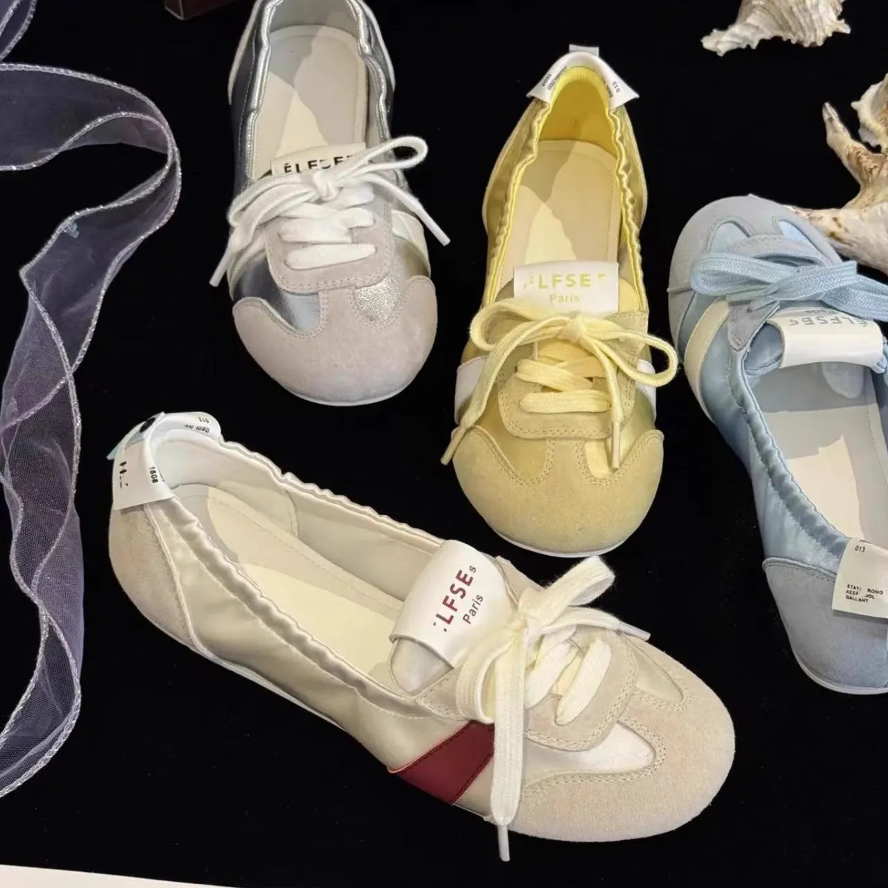 Womens Multi Color Retro Ballet Flats Satin Suede For Casual Daily Street Wear_voghion.com