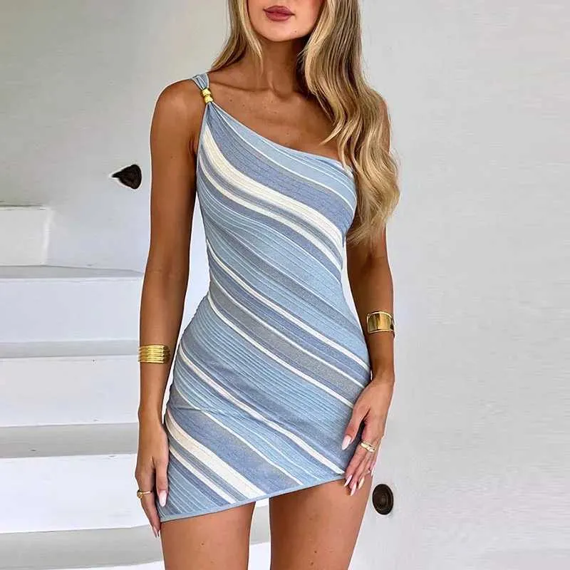 cute bodycon summer dresses Body-hugging and made for summer If you're looking for a bodycon dress that hugs your curves and keeps it cute all summer long, this is it. Lightweight, flattering, and perfect for