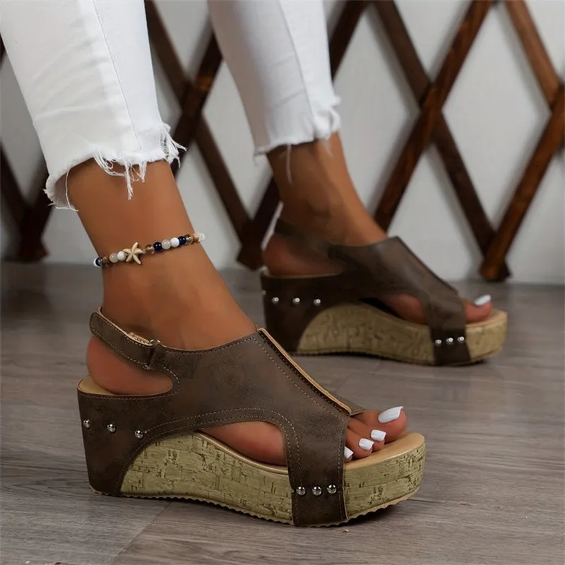 Women's Black Studded Wedge Sandals Open Toe Ankle Strap Heels_voghion.com