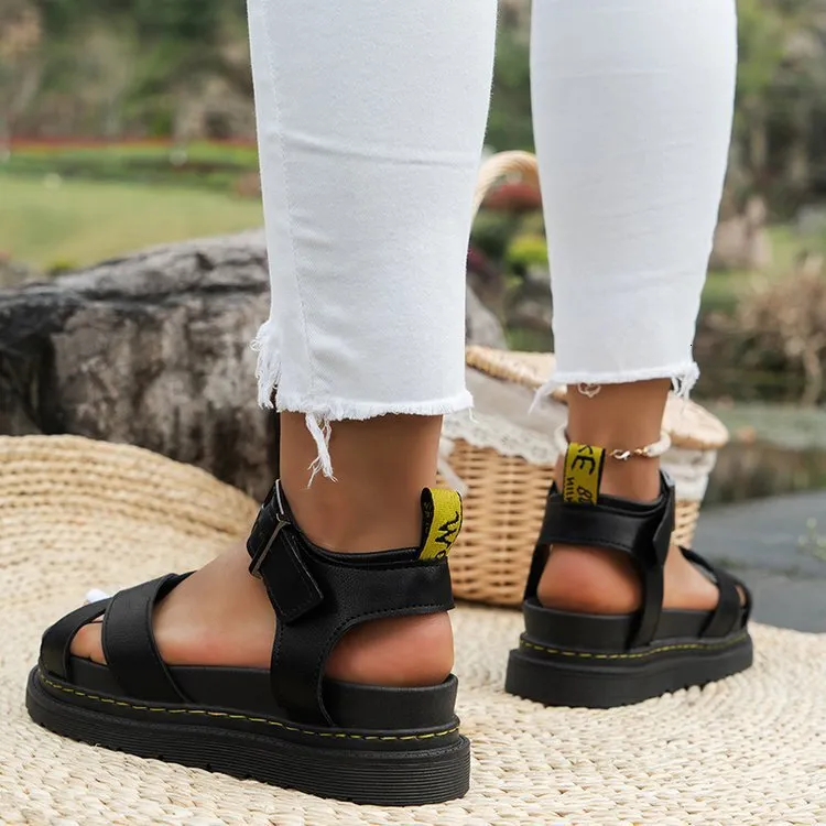 Women’s Thick Soled Flat Sandals Roman Style Beach Buckle Shoes_voghion.com