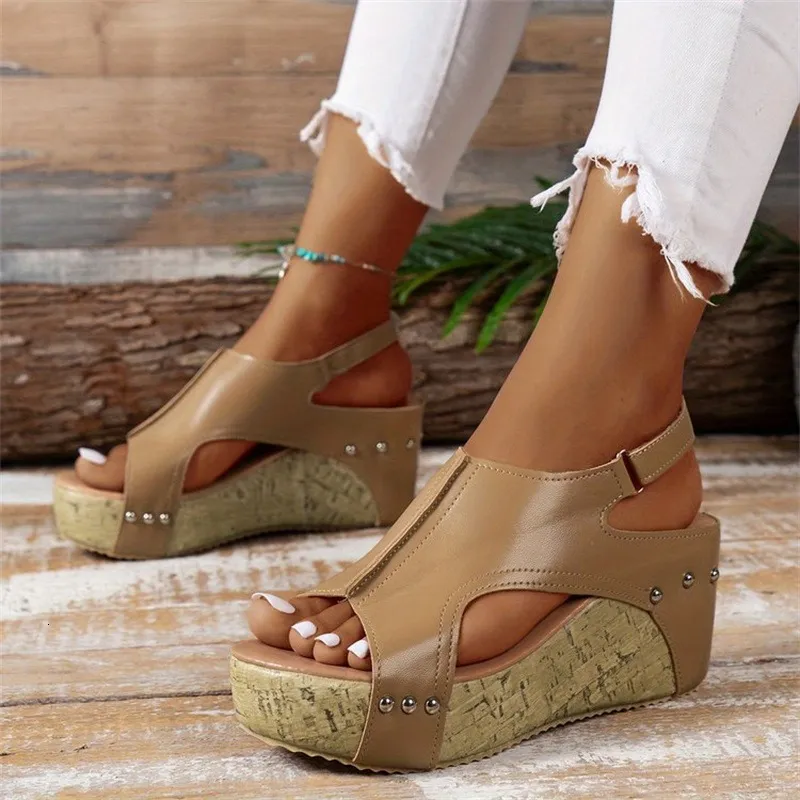 Women's Black Studded Wedge Sandals Open Toe Ankle Strap Heels_voghion.com