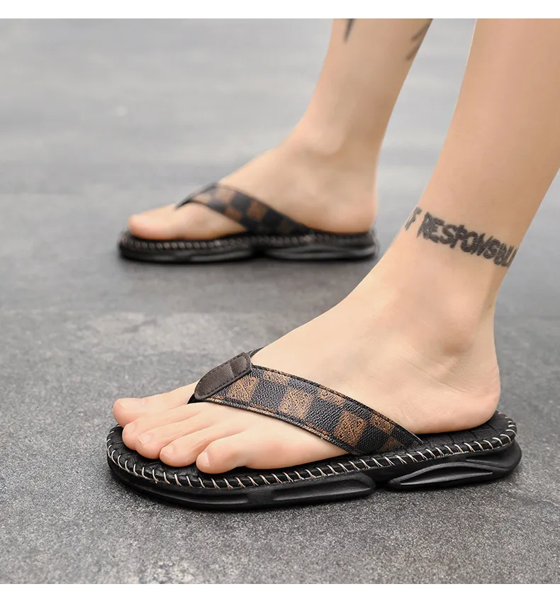 Men's Plaid Print Non-slip Beach Sandals With Toe Post Design_voghion.com