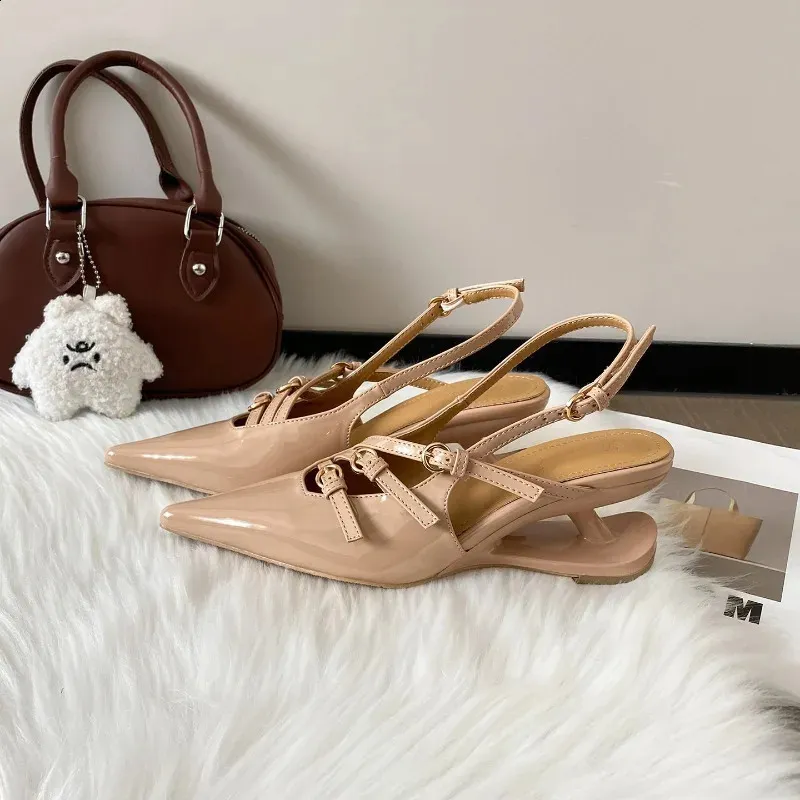 Sleehak sandalen zomer spitse neus ondiepe opening riemgesp enkele band antislip hakken 260530_voghion.com