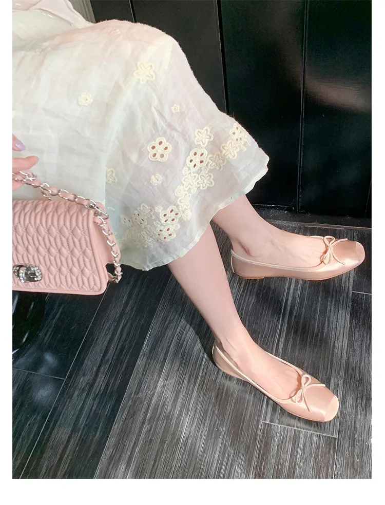 Bequeme Damen Ballerinas Mit Eckiger Kappe Aus Weichem Leder_voghion.com